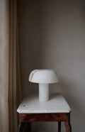 Bordlampe i "marmor"