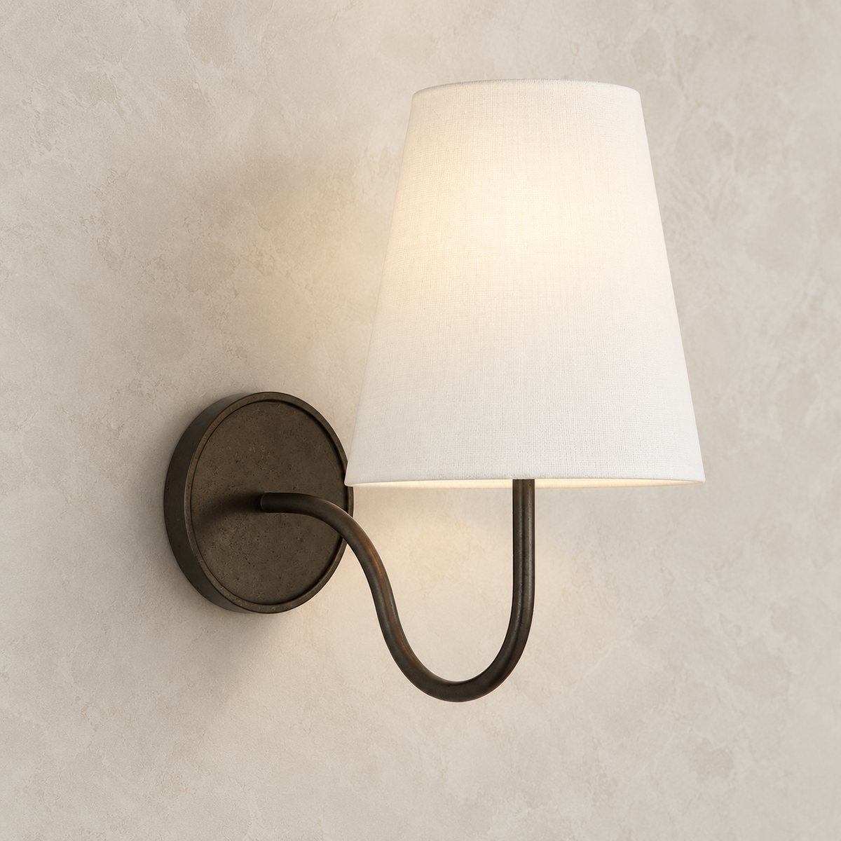 Lyndsie Small Sconce