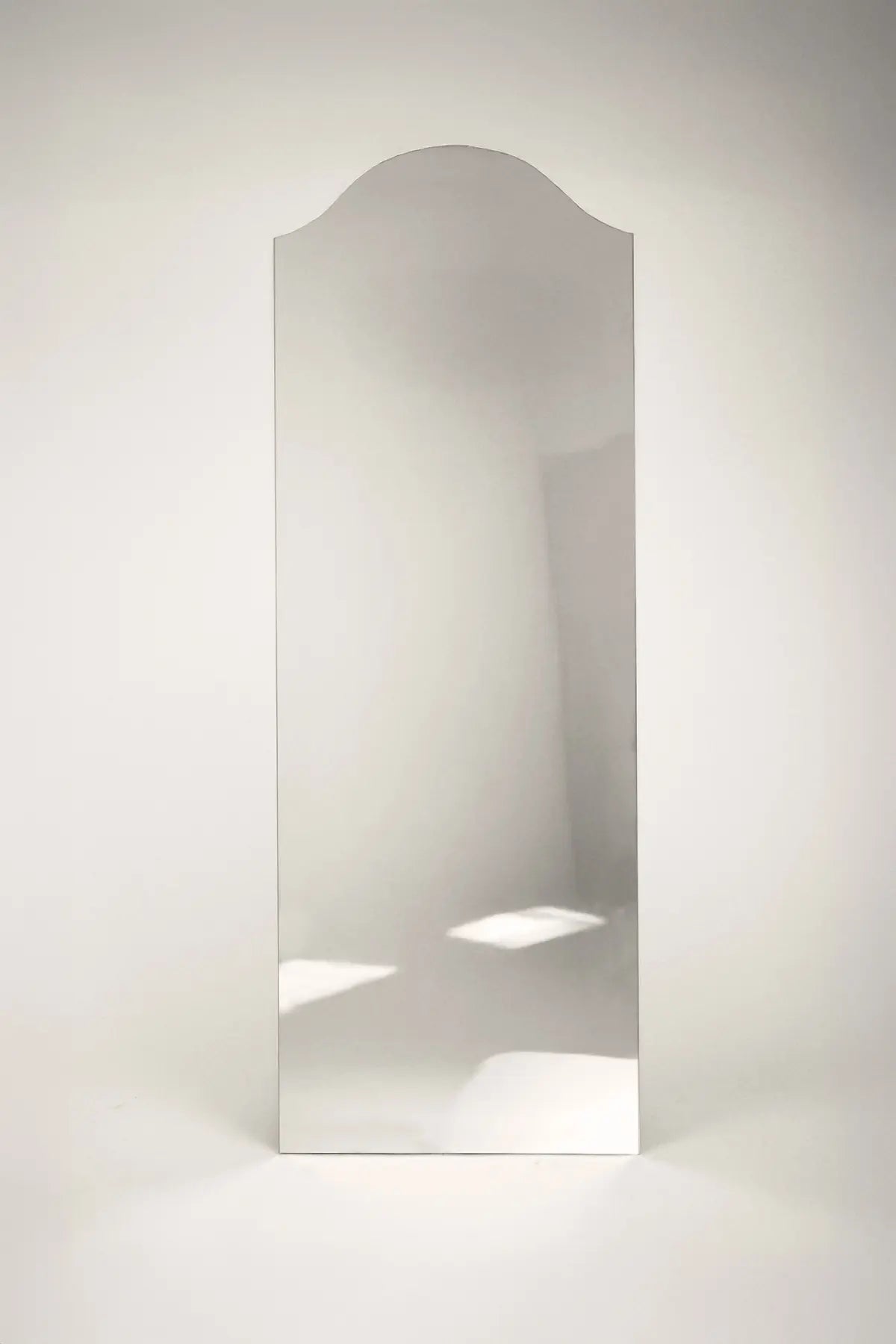 Julin mirror 140 cm